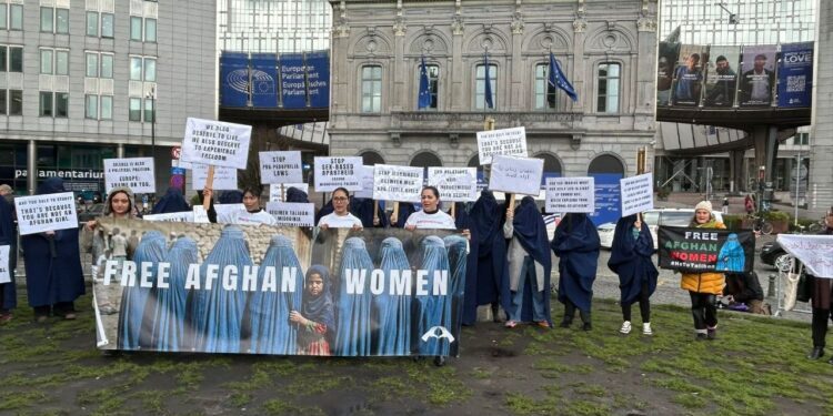 Women from Afghanistan and Spain held a gathering in front of the European Parliament
