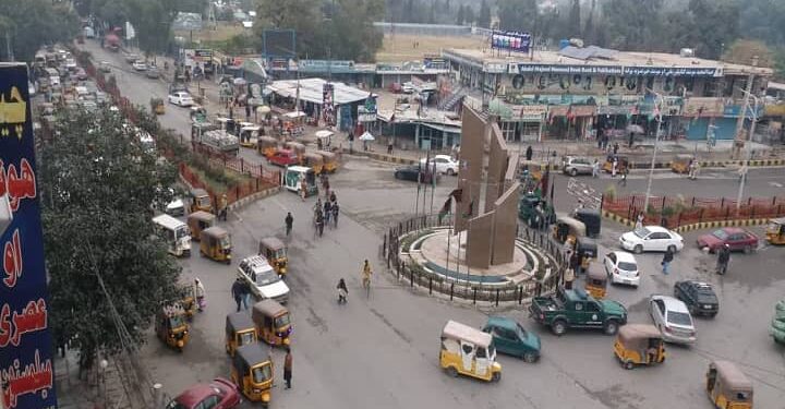 په جلال‌آباد کې بنګونکې پېښه؛ یو ځوان خپل مور او پلار وژلي او بیا یې ځان وژلی