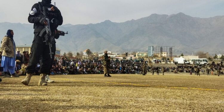 ریچارد بنت: افغانستان باید د اقلیم له زیانونو جبران تر لاسه کړي