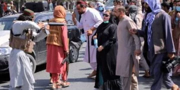 ادعای یک مقام طالبان: ممنوعیتها بر زنان، برابر به قوانین اسلامی و سنتهای افغانستان است