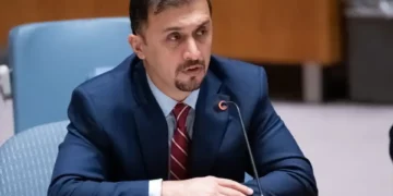 فایق: ممانعت از سفر دختران دانشجوی افغانستانی، عمل غیراسلامی و غیرانسانی است