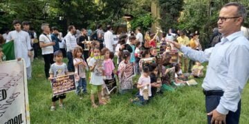 اعتراض شماری از زنان افغانستانی دارندهی پروندههای P1 و P2 در پاکستان