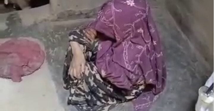 یک زن در غزنی پس از 12 سال حبس خانه‌گی آزاد شد