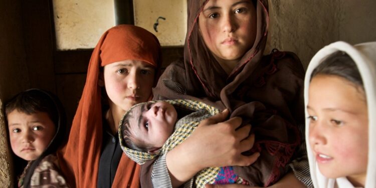 جنبش شنبه‌های ارغوانی: کودک‌مادری در افغانستان در حال افزایش است