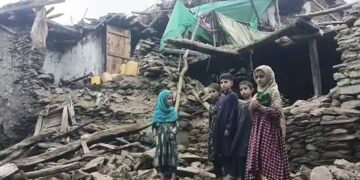 سازمان حمایت از کودکان کانادا: ۱۵ هزار کودک در زلزله‌ کنر و ننگرهار آسیب دیدند