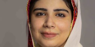 اعلام برندگان جایزهی گینتا ساگان؛ یکی از دو زن برندهی جایزه عفو بینالملل امریکا از افغانستان است