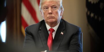 دونالد ترامپ: برای مدت طولانی خدمات پناهندگی برای برخی کشورها وجود نخواهد داشت