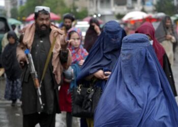 انجمن افغان‌های لوکزامبورگ: محدودیت‌های آموزشی و کاری در برابر زنان در افغانستان باید فوراً لغو شود