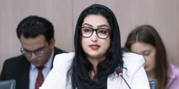 افغانستان می‌تواند از این دوره‌ی دشوار عبور کند؛ گفت‌وگو با فرخ‌لقا اونچی‌زاده