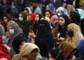 عادیسازی بحران افغانستان؛ چرا زنان بیشترین بهای فراموشی را میپردازند؟